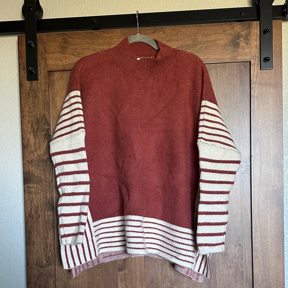 Entro Red and Cream Striped Women's Crewneck Sweater